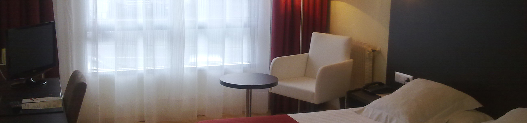 Hotel Santiago Apostol   header